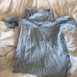Shoulder cutout top